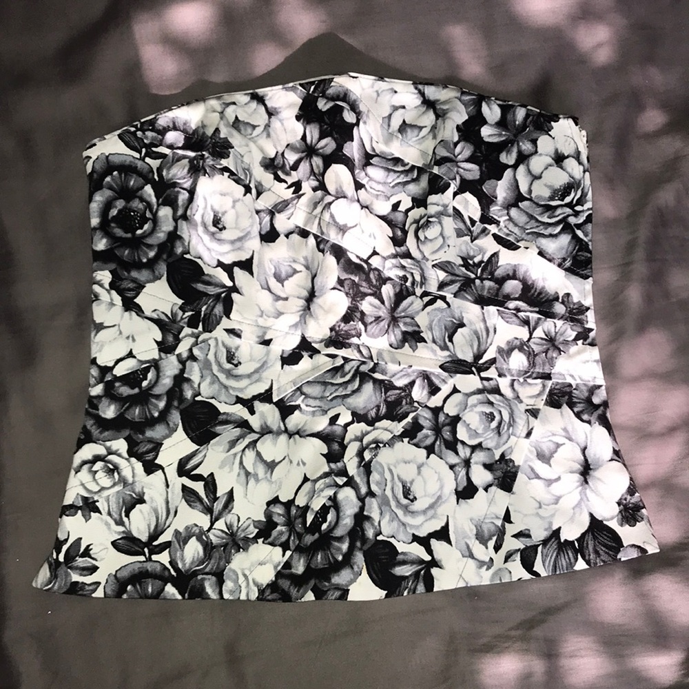 WHBM Black/White Floral Corset Top, Sz 6